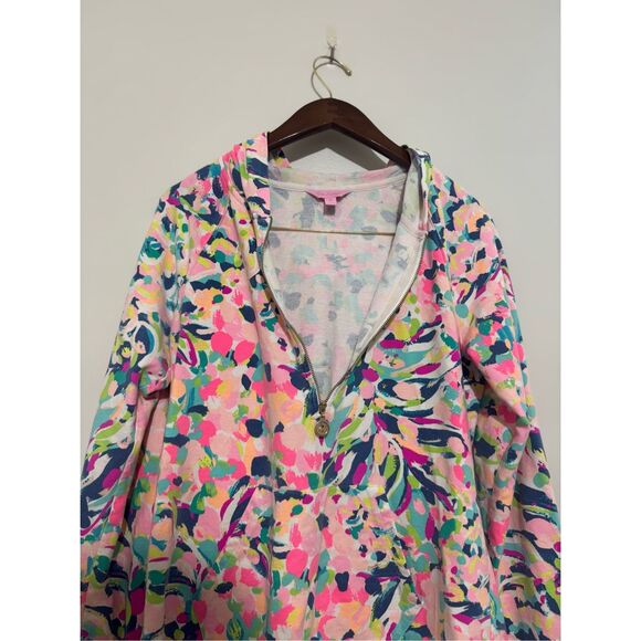 Lilly Pulitzer Skipper Popover Top Pina Colada UPF 50+ Size MEDIUM 1/4 Zip Pocke - Picture 6 of 9